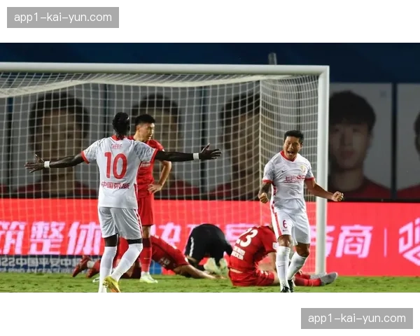 九队负分开局加剧联赛变数 历史罚分影响赛季竞争格局